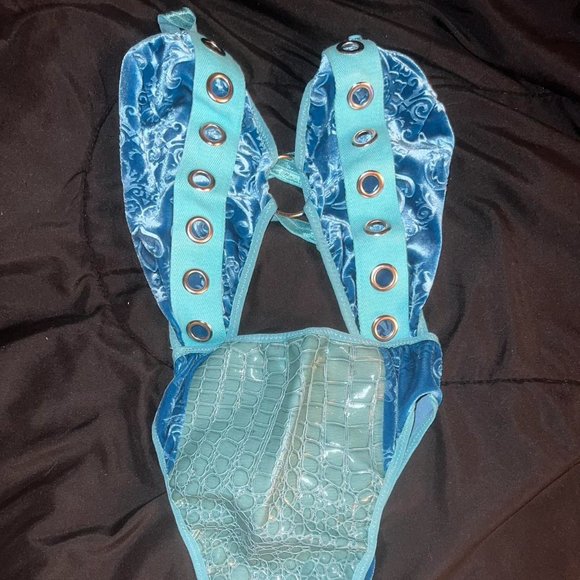 Cocofields Boutique Blue One Piece - Picture 3 of 3